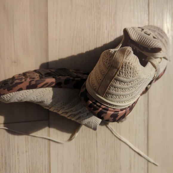 🔥 APL TechLoom Wave Leopard Print Sneakers – Wildly Stylish! 🐆 - Picture 4 of 6